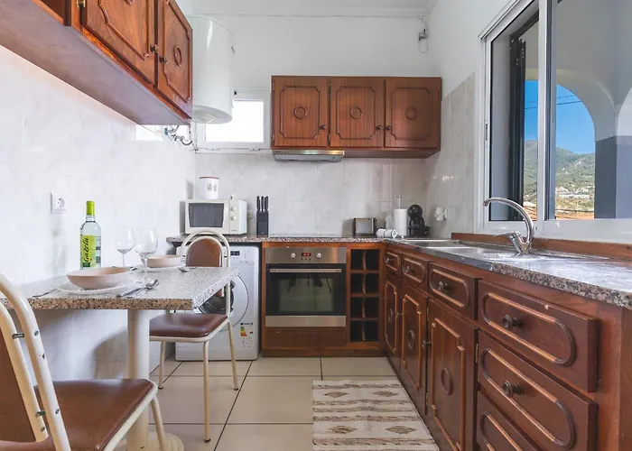 Avelino By Atlantic *